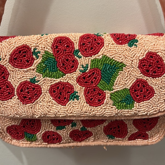 NWT Sincerely Jules beaded Strawberry Shoulder Bag - Picture 2 of 10